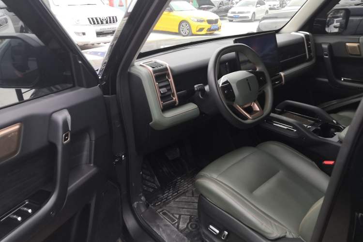 Used iCAR 03 2024 501km Four-wheel Drive Long-Range Advanced Version Driver Seat