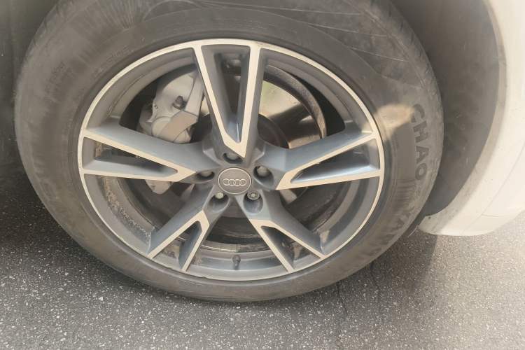Used Audi Q5L 2018 40 TFSI Prestige Fashion Edition China VI Right Front Wheel Hub