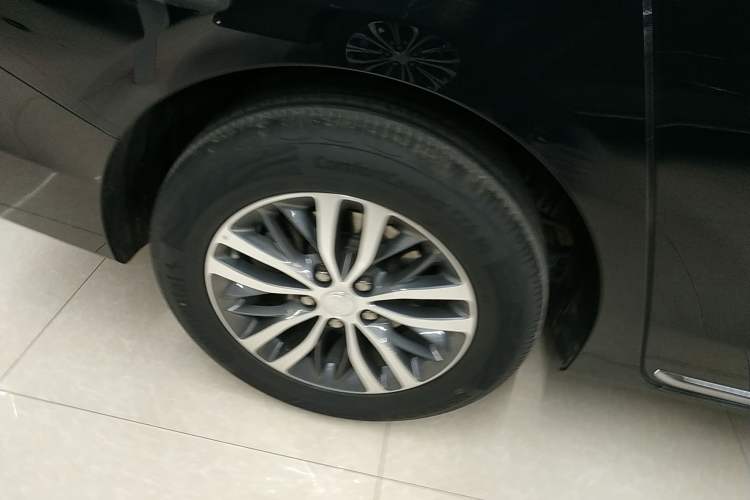 Used Buick GL8 2023 ES Lu Zun Comfort Model
