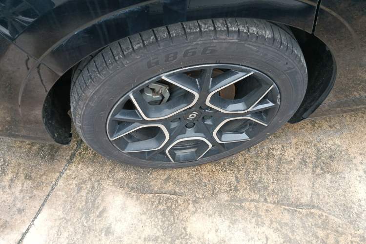 Used CHANGAN NEVO A07 2024 All-Electric "True Fragrance" Edition 515 Luxurious Model 58.9 kWh Right Rear Wheel Hub