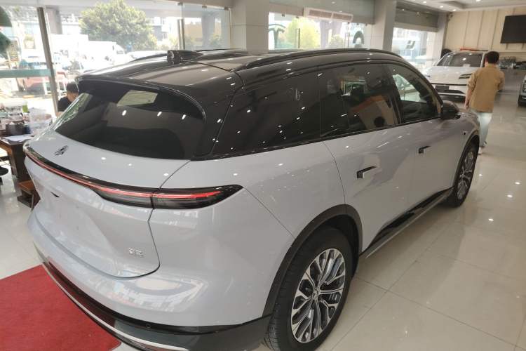 Used Nio ES6 2025 75 kWh Rear Right 45 Deg