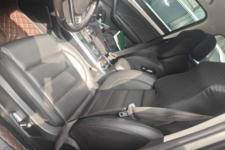 Used Haval H7 2016 Blue-Label H7 2.0T Automatic Luxury Model Left Front Seat