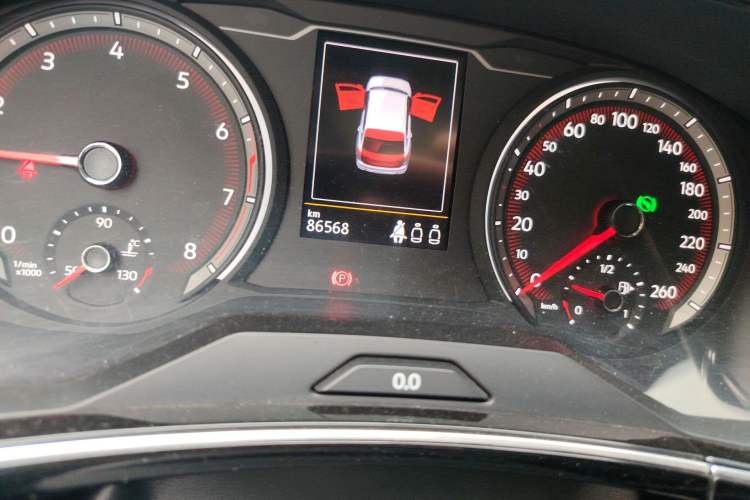 Used Volkswagen Tayron 2019 330TSI Two-Wheel Drive Luxury Model China VI Standard Odometer Close Up