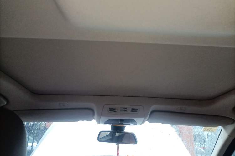 Used BMW 5 Series 2014 520Li Elegant Model
