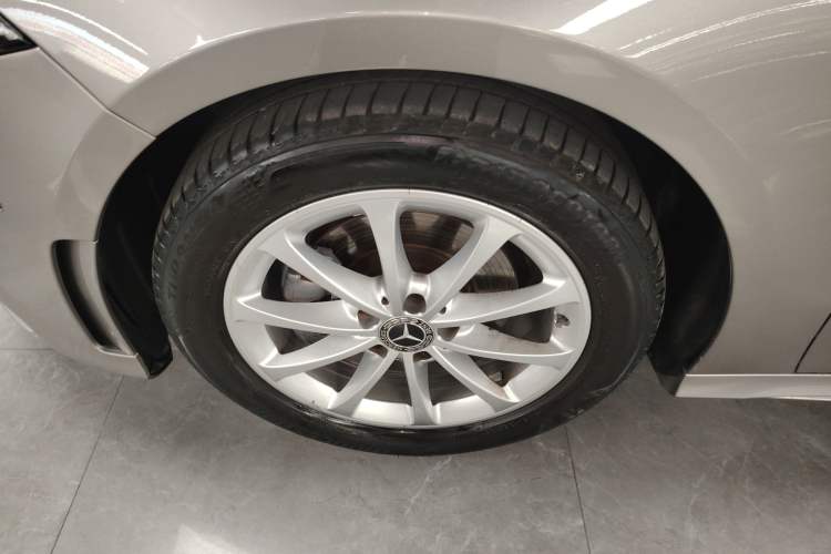 Used Mercedes-Benz A-Class 2021 A 200 L Sport Sedan Fashion Model
