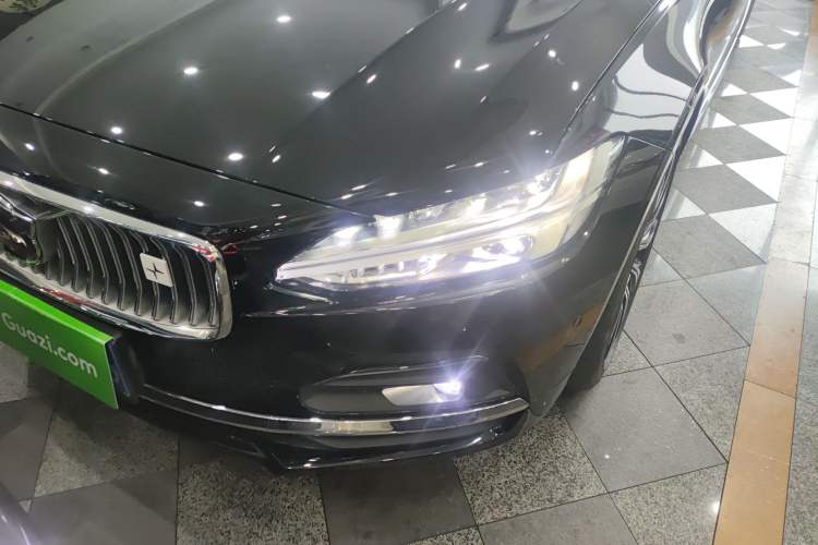 Used Volvo S90 2024 B5 Luxury Smart Edition Left Front Headlight