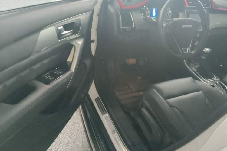 Used Haval H2 2016 Red-Label 1.5T Automatic Two-Wheel Drive Luxury Model