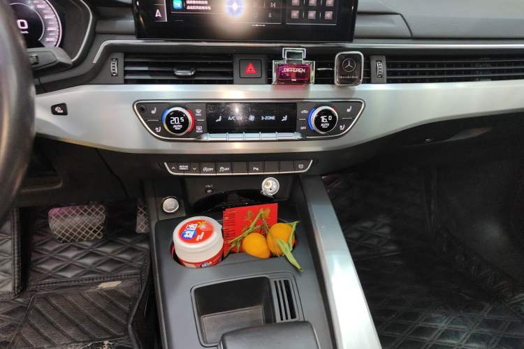 Used Audi A4L 2022 40 TFSI Luxury Dynamic Model