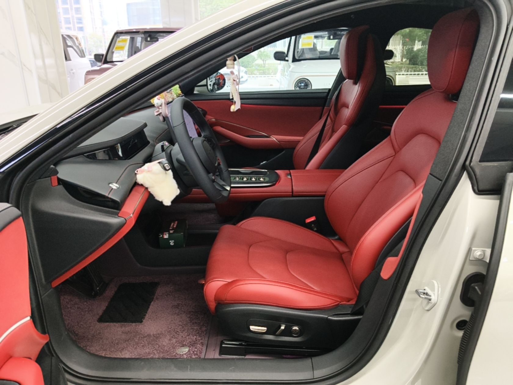 Xiaomi Auto SU7 2024 Rear-Drive Ultra-Long Range Advanced Pro-Level Intelligent Driving Version — снимка 17
