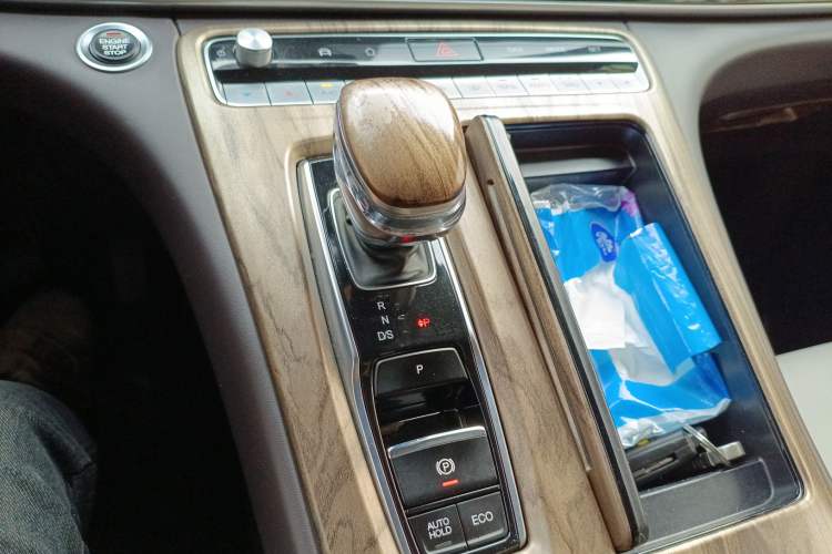 Used GAC Trumpchi M8 2021 Lingxiu Series 390T Deluxe Edition Gear Lever