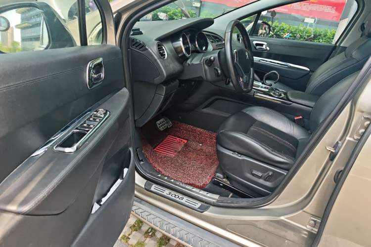 Used Peugeot 3008 2015 1.6THP Automatic Prestige Edition
