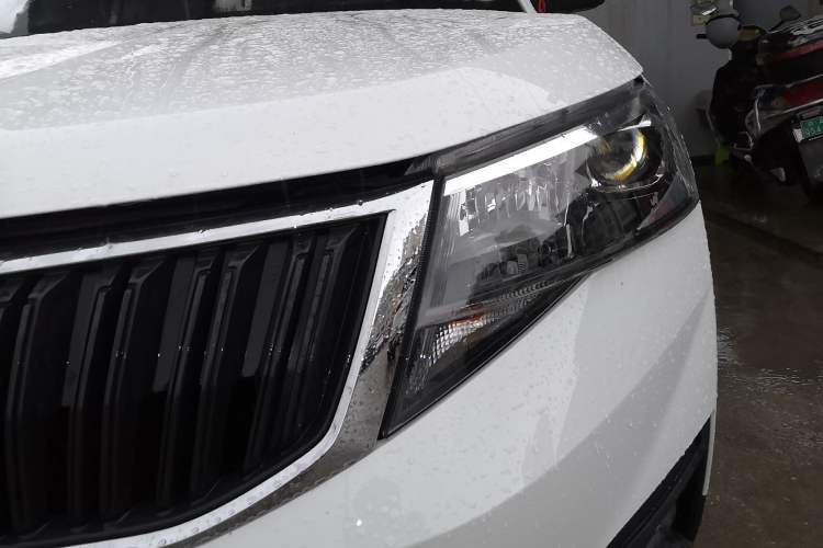 Used Skoda Kamiq 2025 1.5L Automatic Performance Edition
