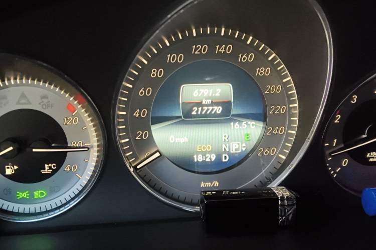 Used Mercedes-Benz GLK-Class 2015 GLK 260 4MATIC Dynamic Edition Ultimate Version
