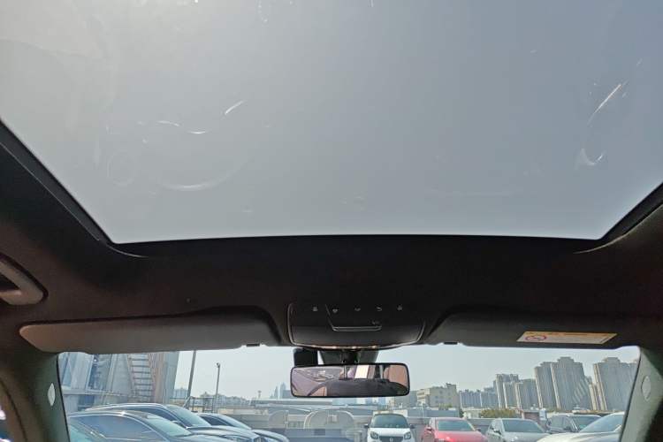 Used Mercedes-Benz GLC 2021 GLC 260 L 4MATIC Dynamic Edition Headliner