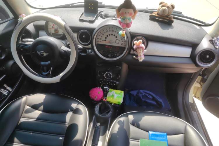 Used MINI 2011 1.6L ONE
