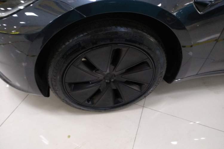 Used Tesla Model 3 2023 Rear-Wheel-Drive Version

