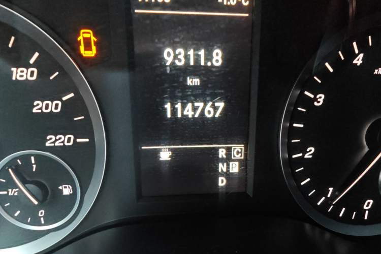 Used Mercedes-Benz Vito 2020 2.0T Elite Version 7 Seats
