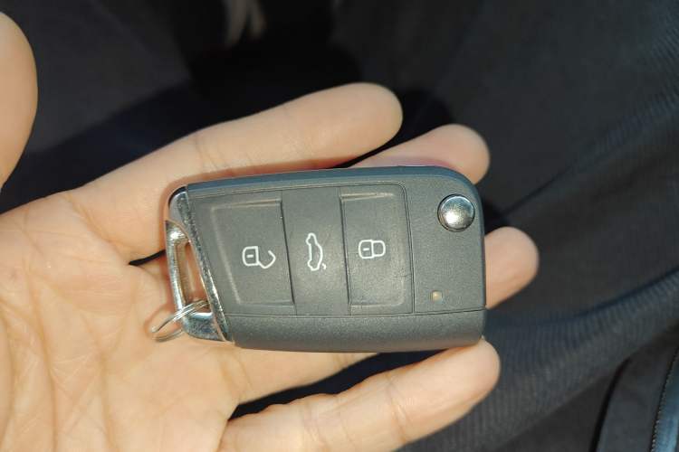 Used Volkswagen Passat 2026 Model, Outstanding 380TSI Xingkong Longteng Edition Vehicle Key