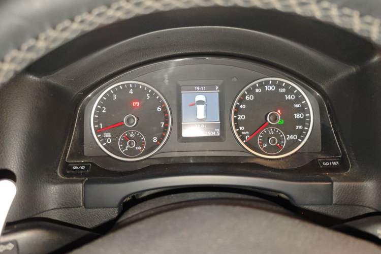 Used Volkswagen Tiguan 2013 1.8TSI Automatic Two-Wheel Drive Luxury Model Instrument Cluster