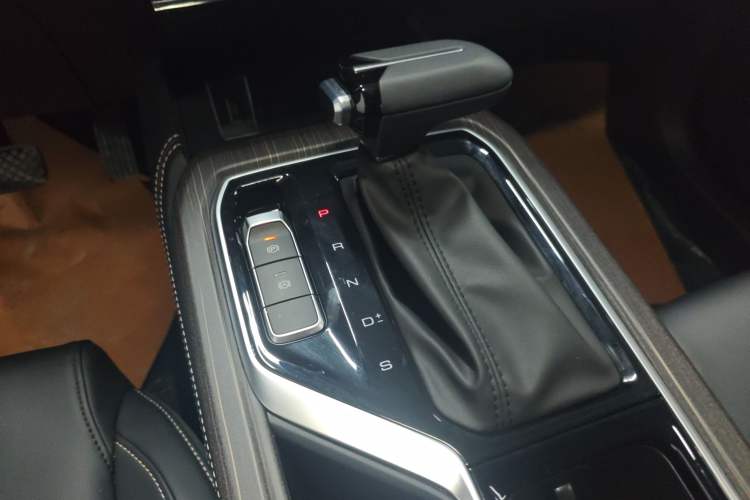 Used Wuling Jiachen 2022 1.5T CVT Smart Luxury Version
