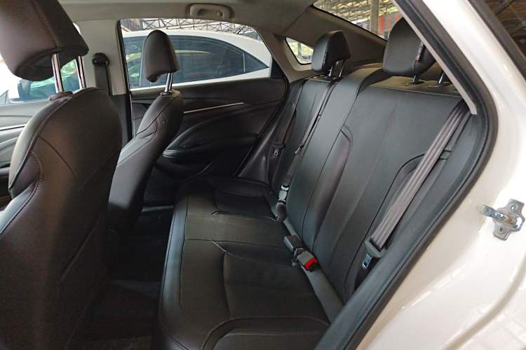 Used Buick GT 2015 15N Automatic Deluxe Edition Left Rear Seat