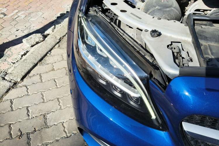 Used Mercedes-Benz C-Class 2020 C 200 L Fashion Edition Sport Version Right Front Headlight