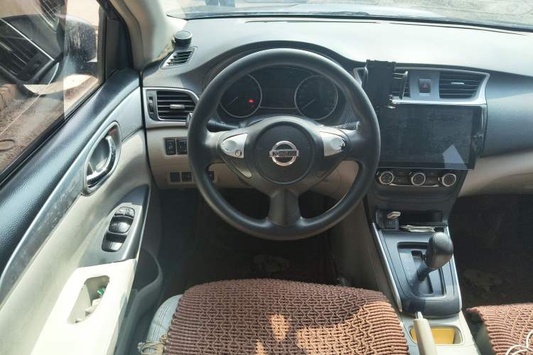 Used Nissan Sylphy 2016 1.6XE CVT Comfort Edition Steering Wheel