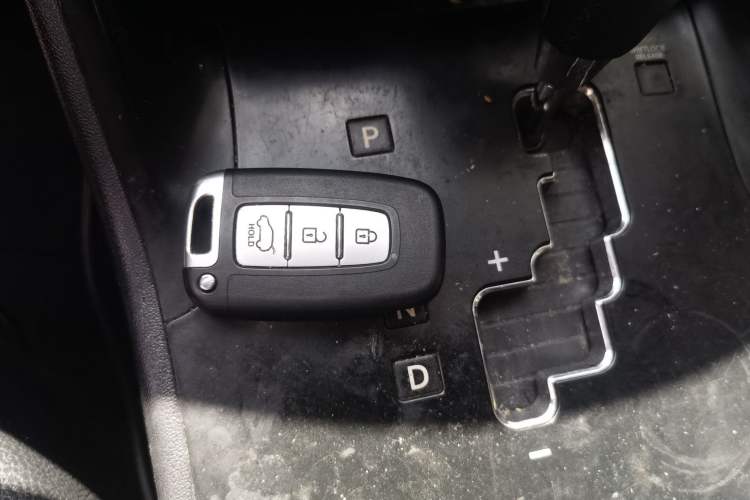 Used Hyundai ix35 2012 2.0L Automatic Two-Wheel Drive Elite Edition GLS