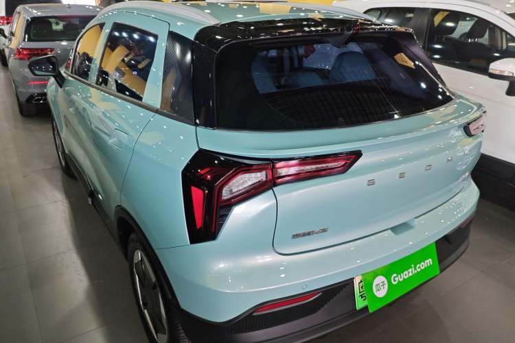 Used Geometry E Firefly 2024 401km Starlight