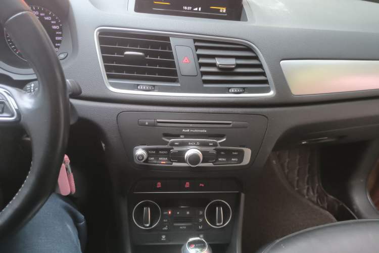 Used Audi Q3 2016 30 TFSI Fashion Model
