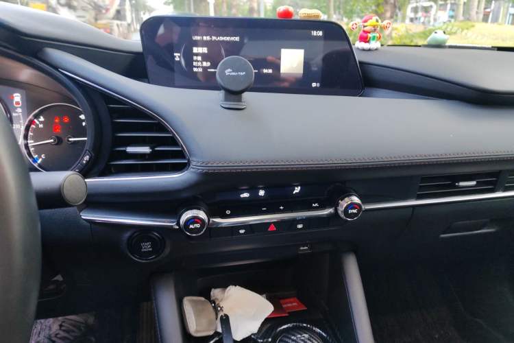 Used Mazda 3 Axela 2023 2.0L Automatic ZhiZhen Edition