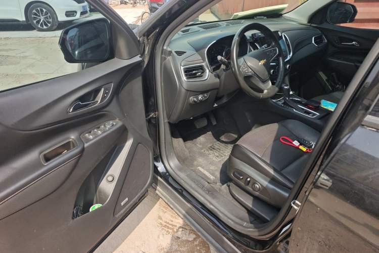 Used Chevrolet Equinox 2018 RS 550T Automatic All-Wheel-Drive Boundary Edition
