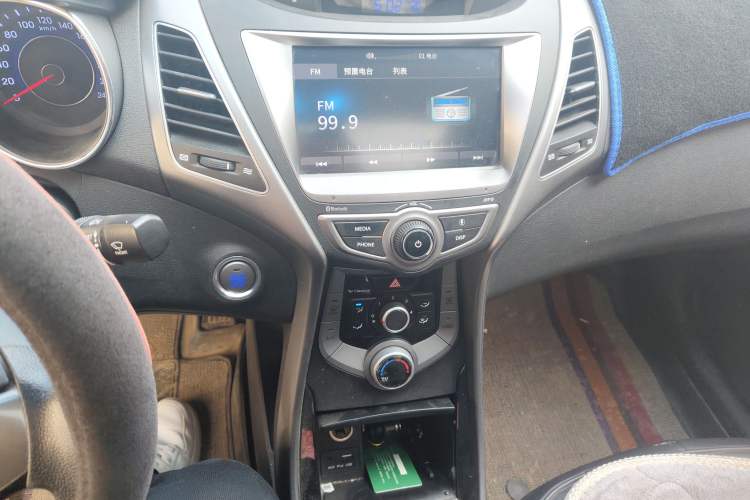 Used Hyundai Elantra (5th Generation / Langdong) 2016 1.6L Manual Luxury Model
