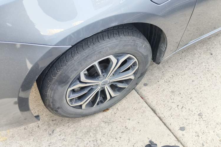 Used Roewe i6 MAX New Energy 2023 EV 420 Skyroof Special Edition
