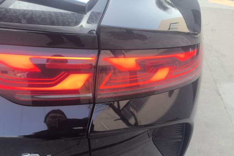 Used BYD Song L EV 2025 Intelligent Driving Version 662 km LiDAR Excellence Edition
