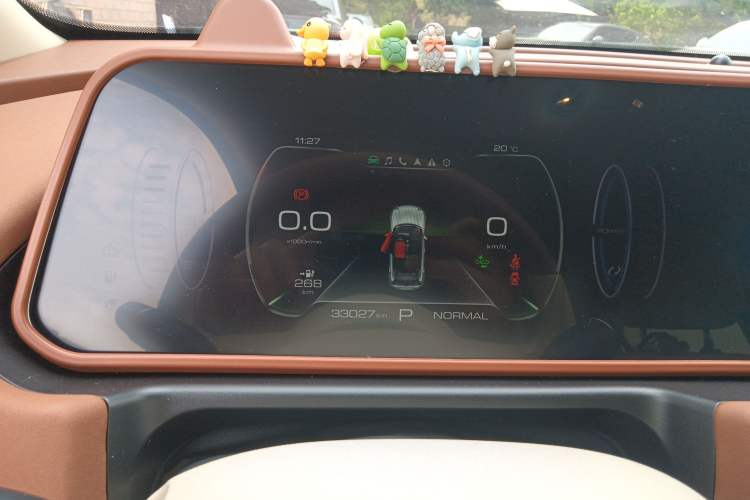 Used ORA Good Cat 2023 401 km Standard Range Luxury Version Lithium Iron Phosphate Instrument Cluster