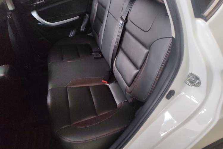 Used CHANGAN CS35 2016 1.6L Automatic Luxury Model China IV Standard Left Rear Seat