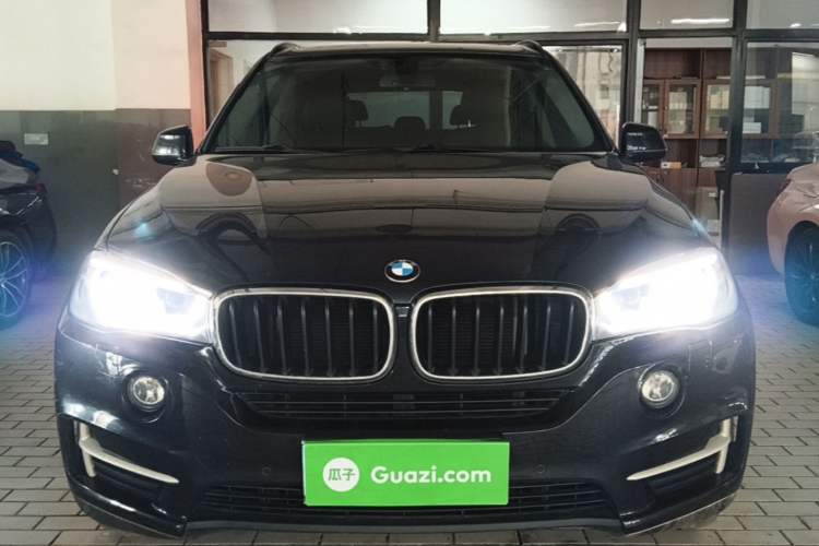 Used BMW X5 2015 xDrive28i
