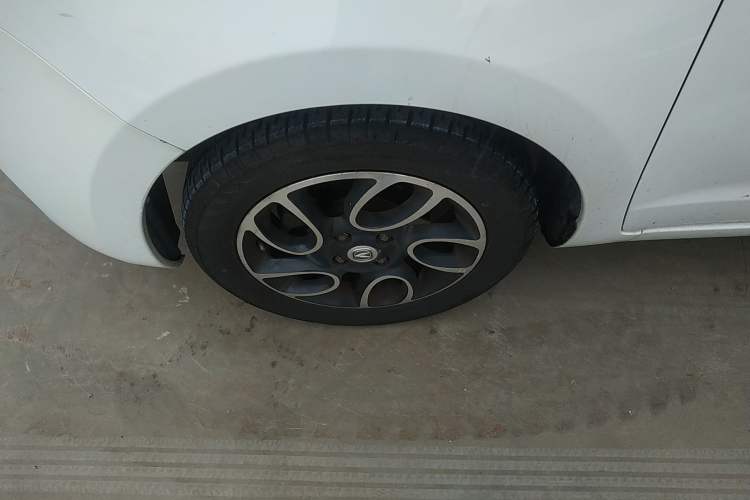 Used Changan Benni 2015 1.4L IMT Luxury Version China IV Standard