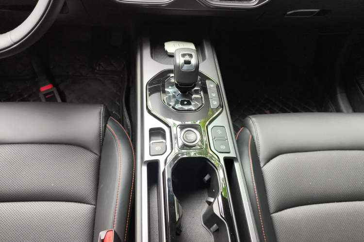 Used Geely Auto Cowboy 2025 1.5TD Trendy Play Edition Gear Lever