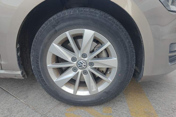 Used Volkswagen Golf 2016 1.6L Automatic Fashion Model