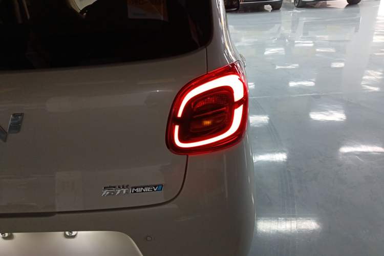 Used Wuling Hongguang MINIEV 2025 Four-Door Version Advanced Edition