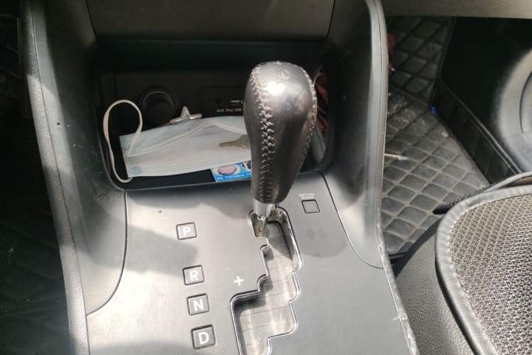 Used Hyundai ix35 2013 2.0L Automatic Two-Wheel Drive Smart GLS China IV Standard