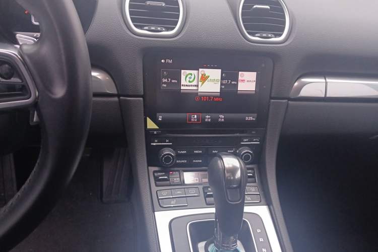 Used Porsche 718 2018 Cayman 2.0T
