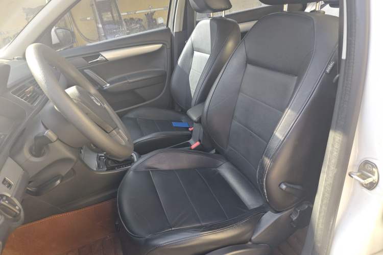 Used Volkswagen Gran Lavida 2013 1.6L Automatic Comfort Model