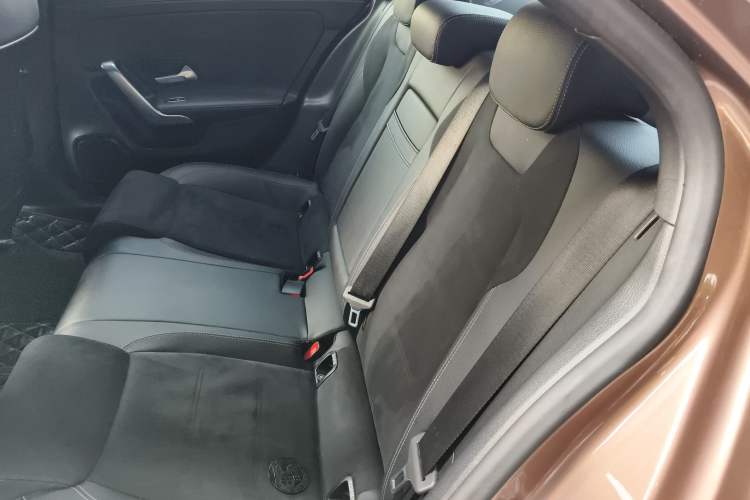 Used Mercedes-Benz A-Class 2020 Restyled A 200 L Sport Sedan Fashion Version