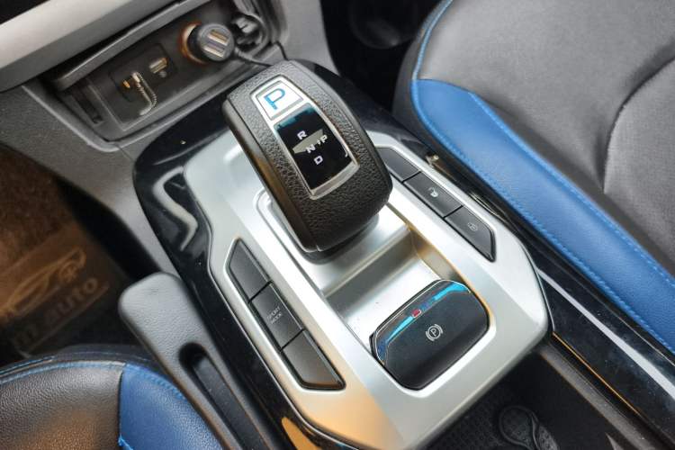 Used Geely Auto Emgrand New Energy 2017 EV300 Elite Model Gear Lever