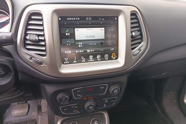 Used Jeep Compass 2017 200T Automatic Family Edition
