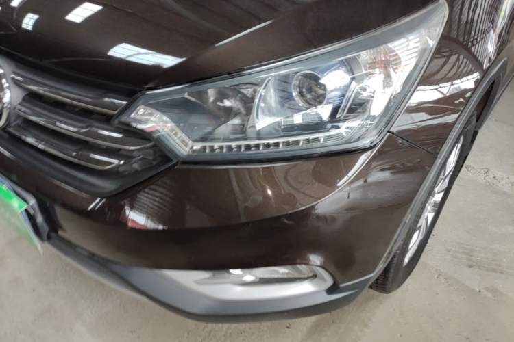 Used Dongfeng Aeolus AX7 2015 2.0L Automatic Zhiyi Trim
