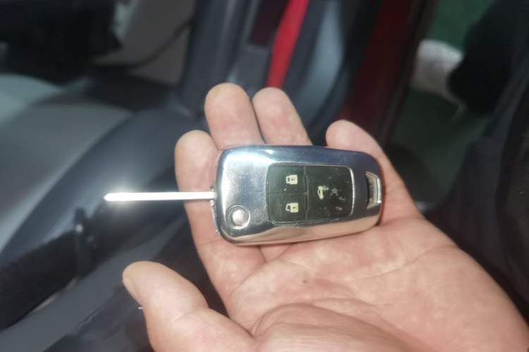 Used Chevrolet Cruze 2015 1.5L Classic SE AT Vehicle Key